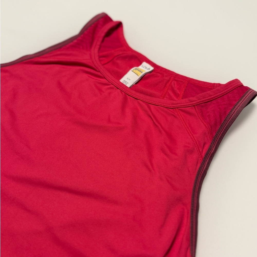 🩷 Lolë Women’s Fuchsia Vibrant Pink Athletic Tank Top Size Small - Picture 7 of 9